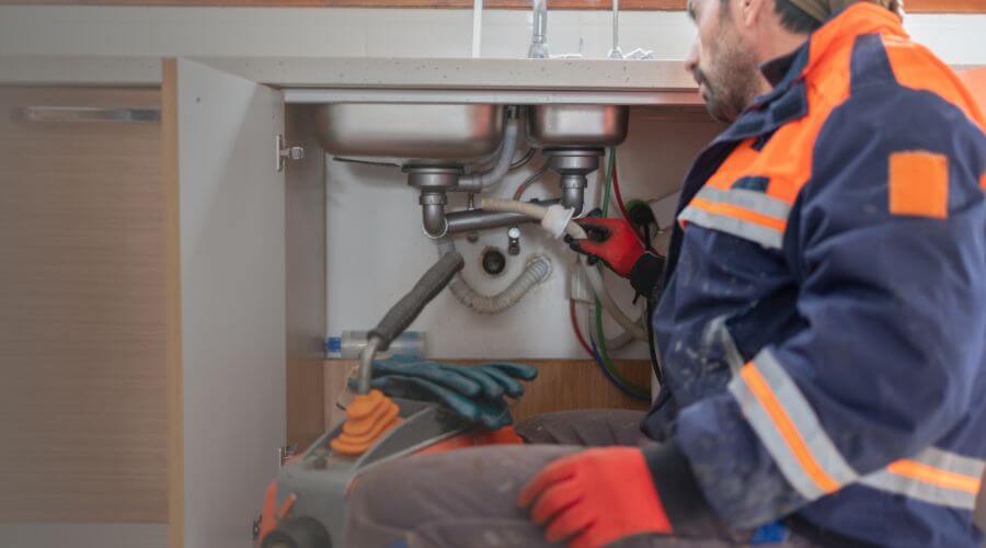 Professional slab leak plumber services in Lincoln, IA